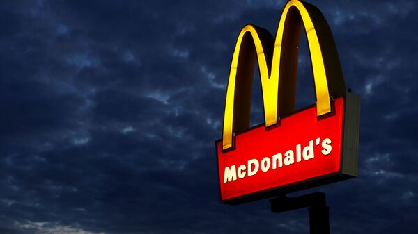 A McDonald's restaurant is pictured in Encinitas, California September 9, 2014. - Sputnik International
