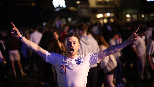 Euro 2020 - Fans gather in London ahead of Ukraine v England - Sputnik International