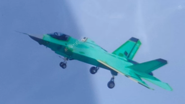 A photo of an aircraft closely based on the Shenyang FC-31 that has been modified for carrier flight ops. The FC-31 has long been speculated to be the basis for China's forthcoming fifth-generation carrier-based fighter. - Sputnik International