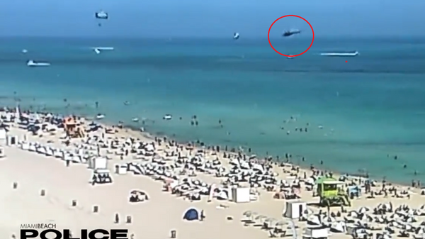 This afternoon at 1:10 p.m., MBPD received a call of a helicopter crash in the ocean near 10 Street.  - Sputnik International