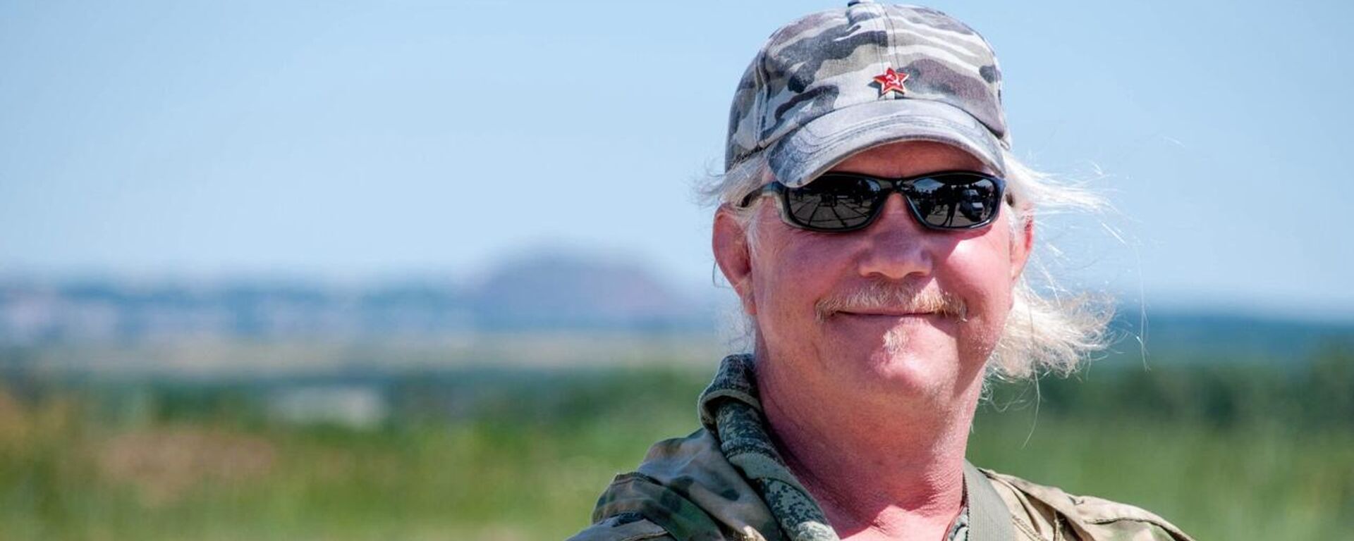 Russell Bentley, a volunteer fighter and blogger from the US in Donetsk People's Republic - Sputnik International, 1920, 19.04.2024