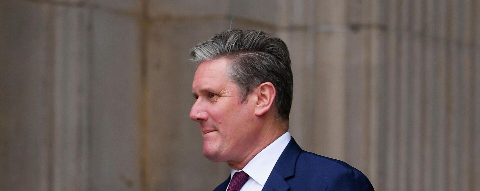 Labour leader Keir Starmer leaves after attending a service of thanksgiving for the reign of Queen Elizabeth II - Sputnik International, 1920, 07.07.2024