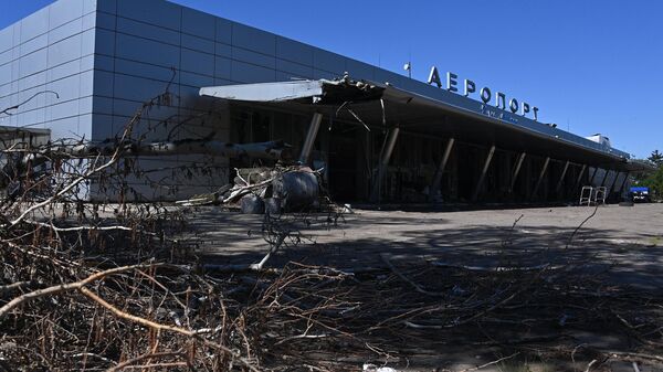 A general view shows the building of Mariupol International Airport as Russia's military operation in Ukraine continues, in the port city of Mariupol, Donetsk People's Republic. - Sputnik International