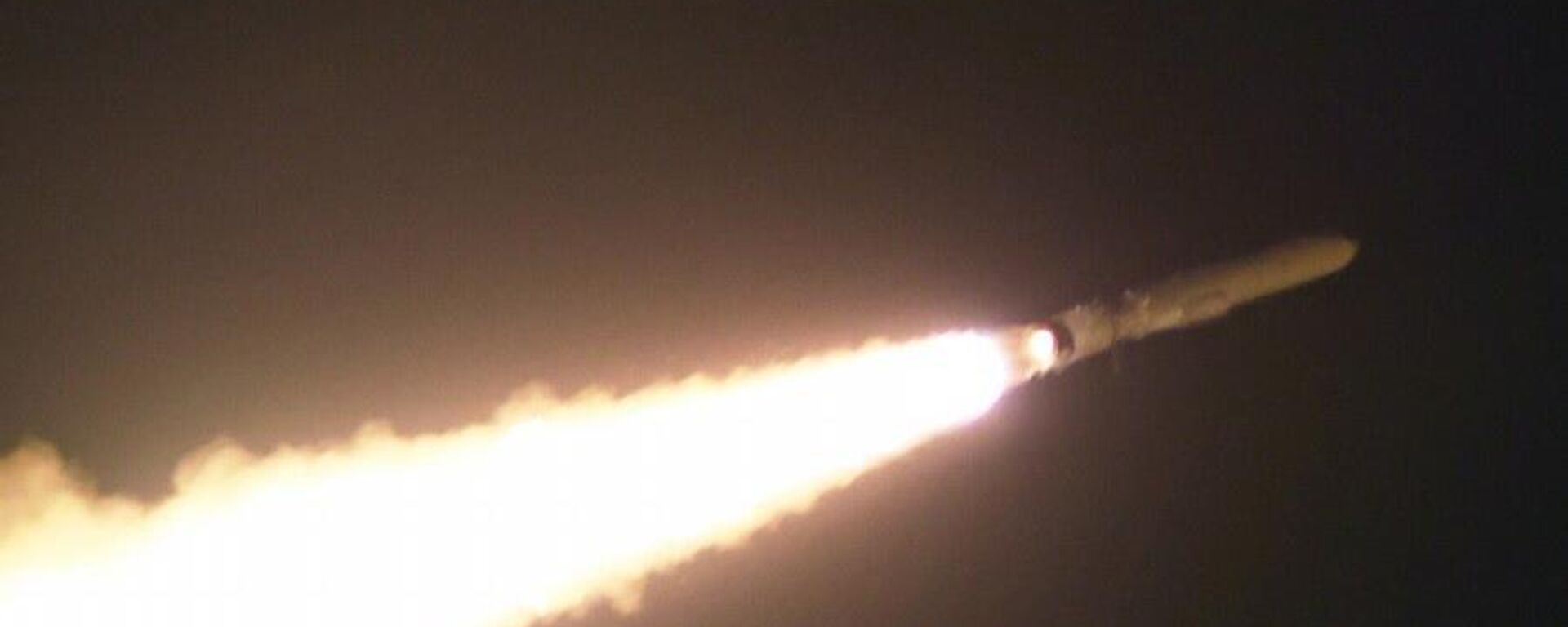 Photo from the test launch of strategic cruise missile Pulhwasal-3-31b by North Korea on 24 January. - Sputnik International, 1920, 25.01.2024