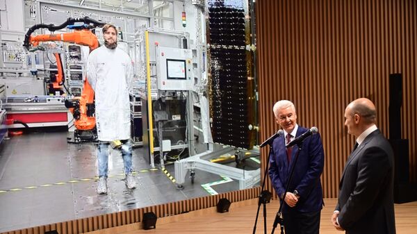 Sobyanin Launches Production of Solar Panels for Spacecraft - Sputnik International