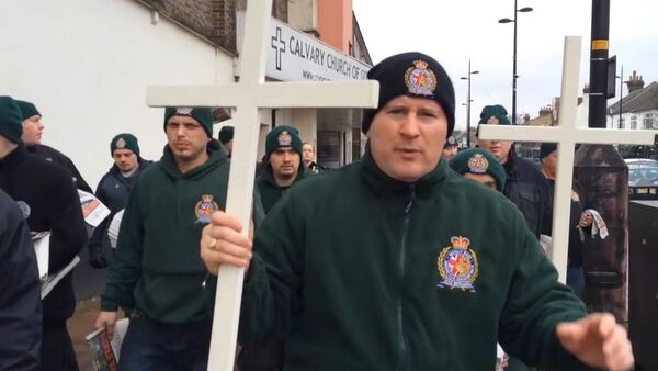 Britain First carries out Christian Patrol in Islamist hotspot Bury Park, Luton - Sputnik International