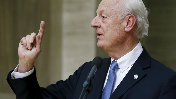 UN mediator for Syria Staffan de Mistura delivers a statement after the opening of the Syrian peace talks at the United Nations European headquarters in Geneva, Switzerland, January 29, 2016. - Sputnik International