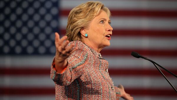 US Democratic presidential nominee Hillary Clinton talks about climate change at a rally at Miami Dade College with former Vice President Al Gore in Miami, Florida, U.S. October 11, 2016. - Sputnik International