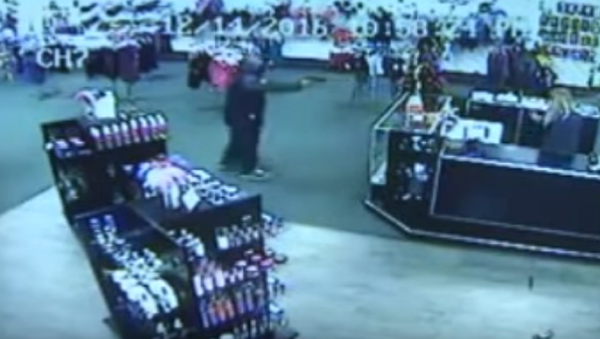 California Erotica Store Employees Fight Back Armed Robber With Sex Toys (VIDEO) - Sputnik International