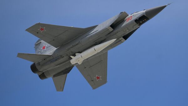 Multi-purpose fighter MiG-31 with the hypersonic Kinzhal rocket on the military parade devoted to the 73rd anniversary of the victory in the Great Patriotic War of 1941-1945  - Sputnik International