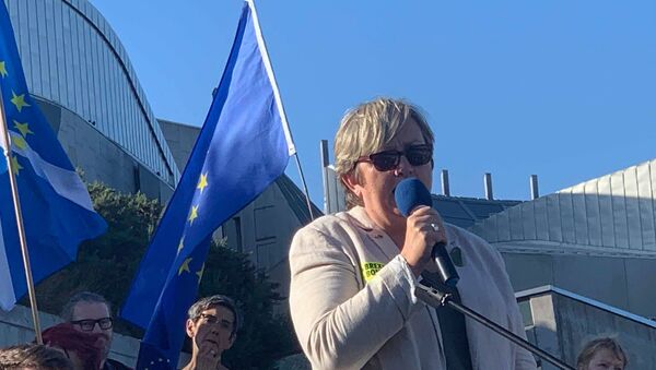 Joanna Cherry QC MP, speaking at March to Remain rally in Edinburgh. - Sputnik International