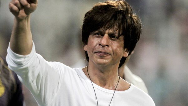 Shah Rukh Khan, Bollywood actor and Kolkata Knight Riders co-owner gestures the people in the stadium after his team won the match against Mumbai Indians at the VIVO IPL cricket T20 in Kolkata, India, Sunday, April 28, 2019 - Sputnik International
