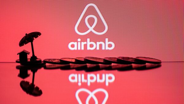 The logo of  rental website Airbnb - Sputnik International