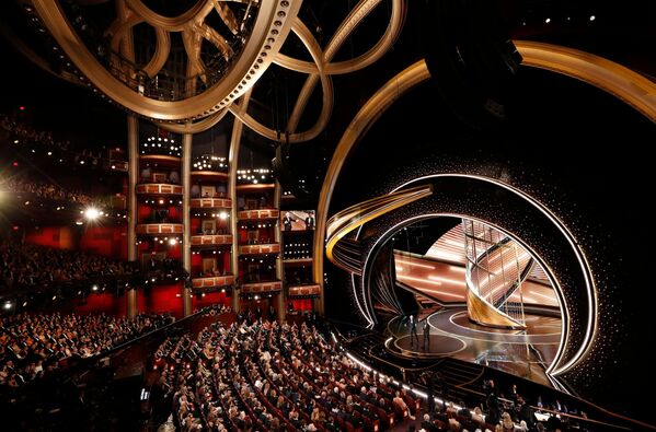 Steve Martin and Chris Rock appear on stage during the 92nd Academy Awards Oscars show in Hollywood, Los Angeles, California on 9 February 2020.  - Sputnik International