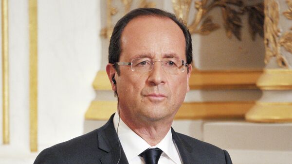 Greece is free to decide on its future in the eurozone as long as the country fulfills its assumed obligations, France's President Francois Hollande said Monday. - Sputnik International