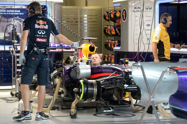 Fast and Furious: 2014 Formula 1 Russian Grand Prix Practice Session Fast and Furious: 2014 Formula 1 Russian Grand Prix Practice Session - Sputnik International